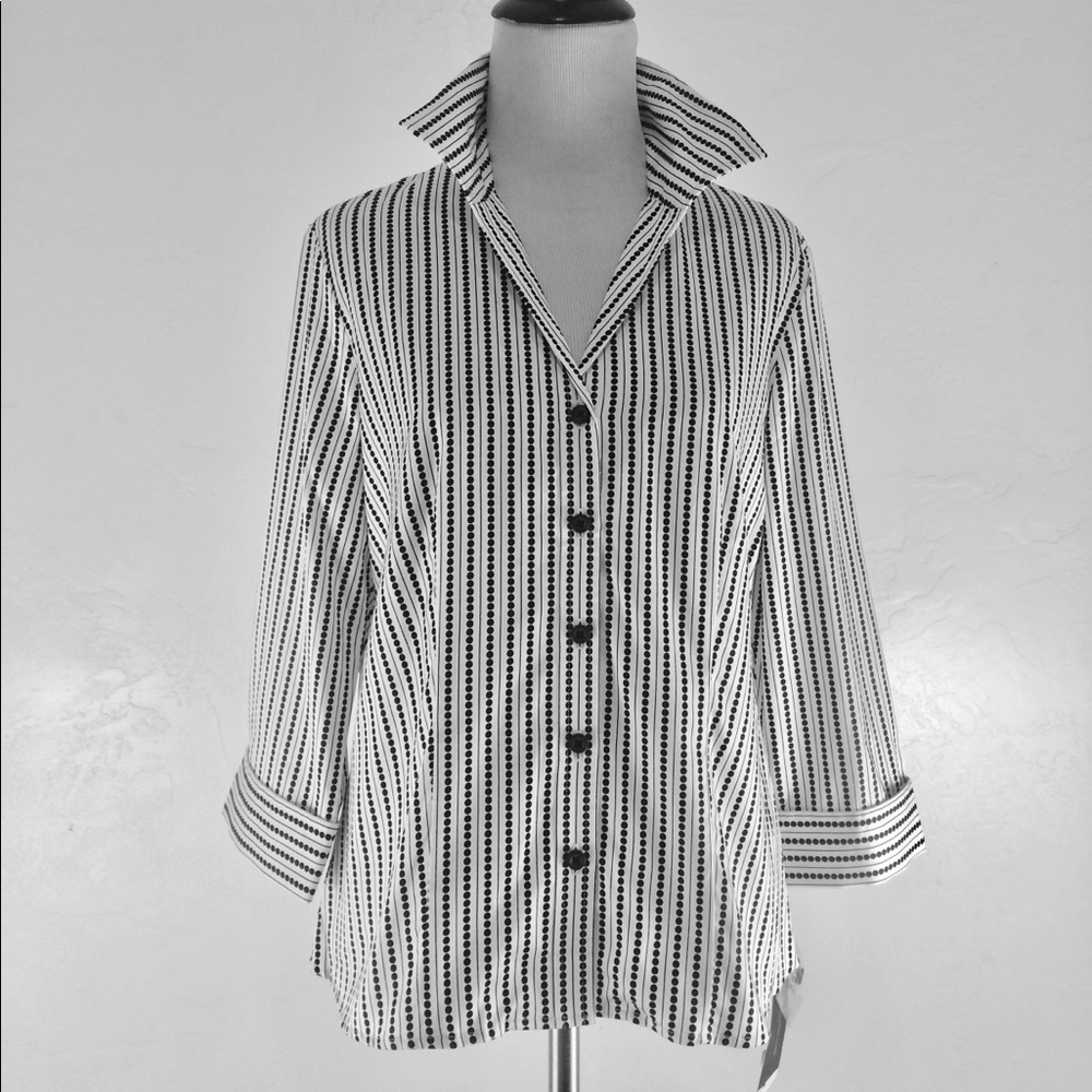 Jones New York Button Up Blouse